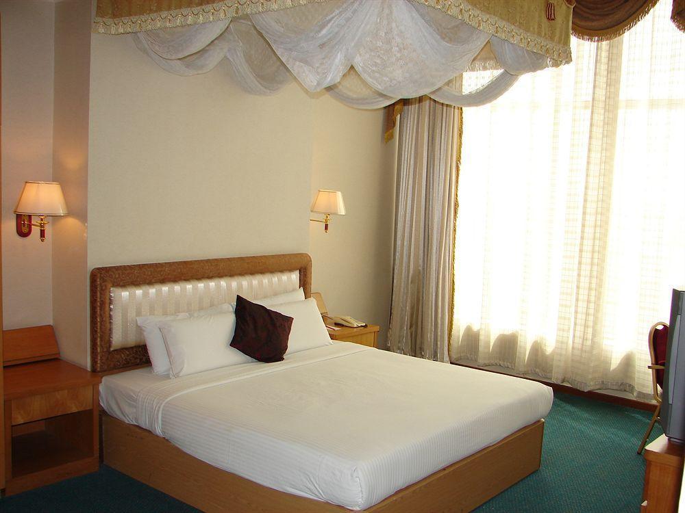 Hotel New York 4*