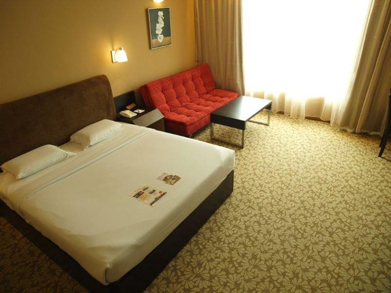 Hotel New York 4*
