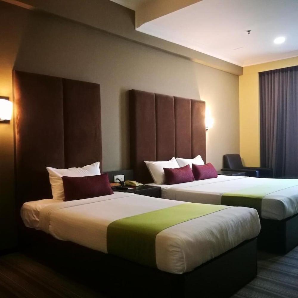 New York Hotel 4*
